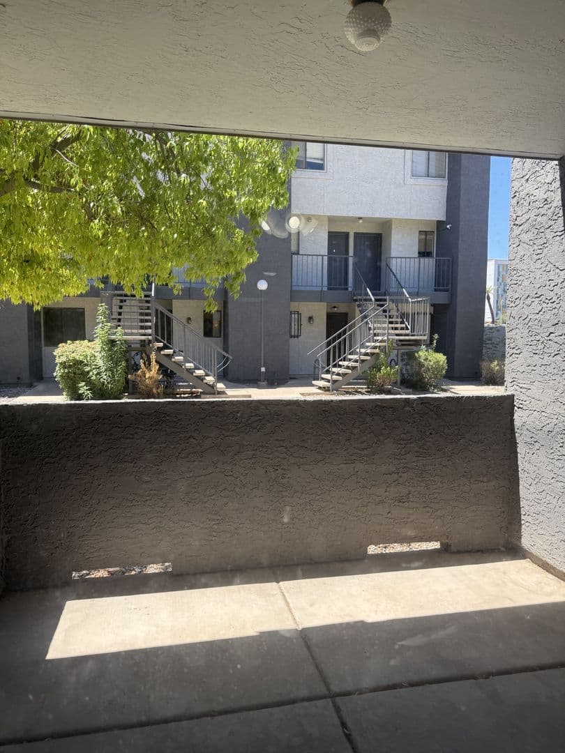 TEMPE Condo: 1215 E LEMON ST #105