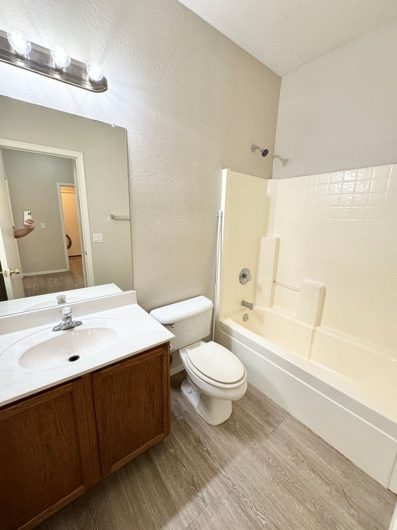 SURPRISE House: 17014 W BRIDLINGTON LN