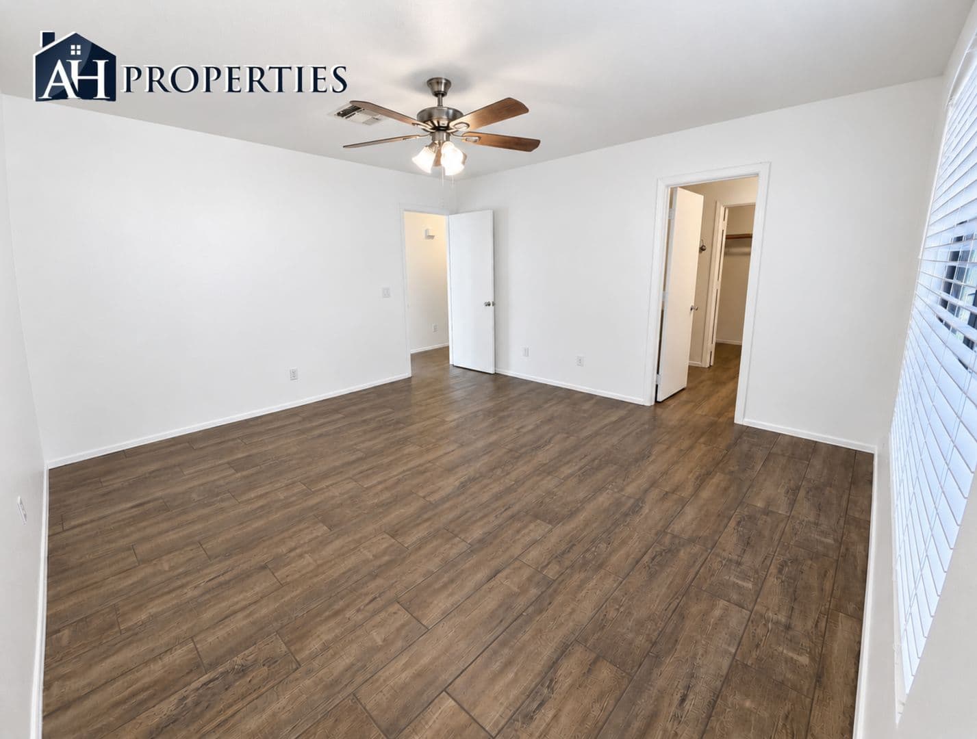 SURPRISE House: 16723 N 113TH LN