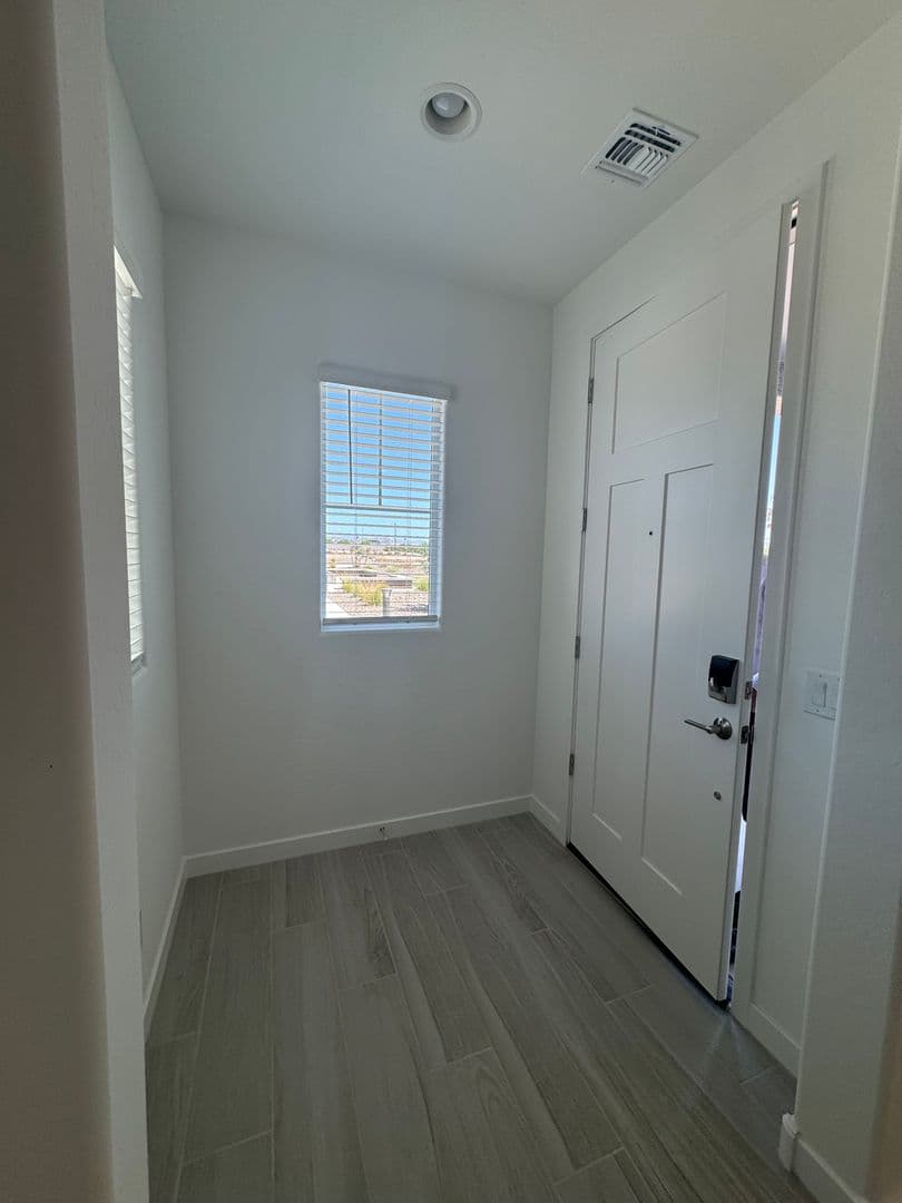 SURPRISE House: 24741 N 164TH DR