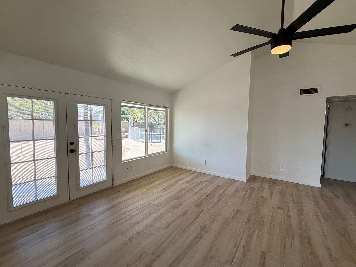 GLENDALE House: 4528 W KRISTAL WAY