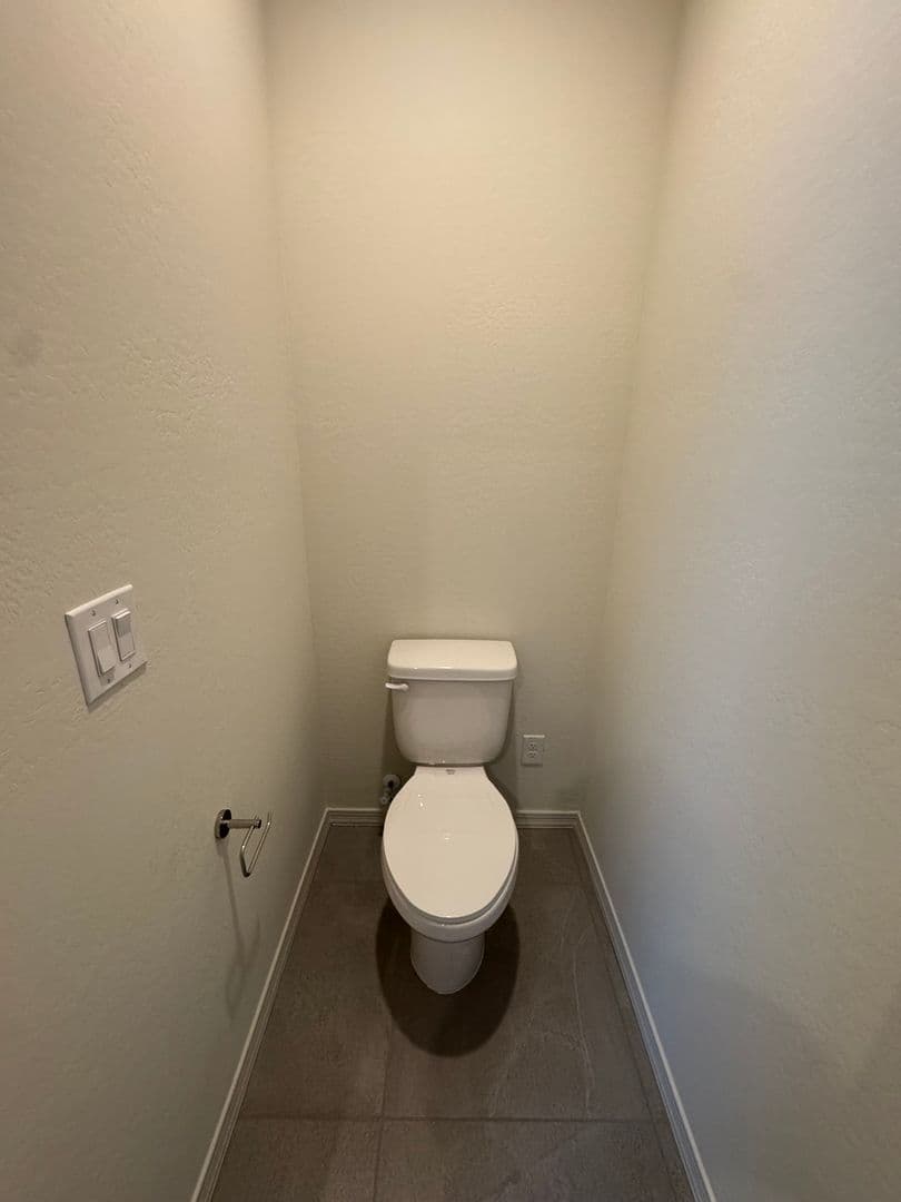 SURPRISE House: 17156 W SMOKETREE DR
