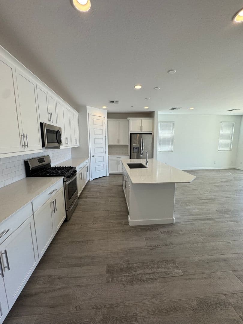 PEORIA House: 12553 W CALLE DE SOL