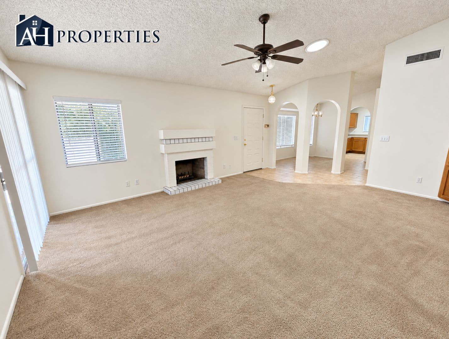 PEORIA House: 7062 W CARON DR
