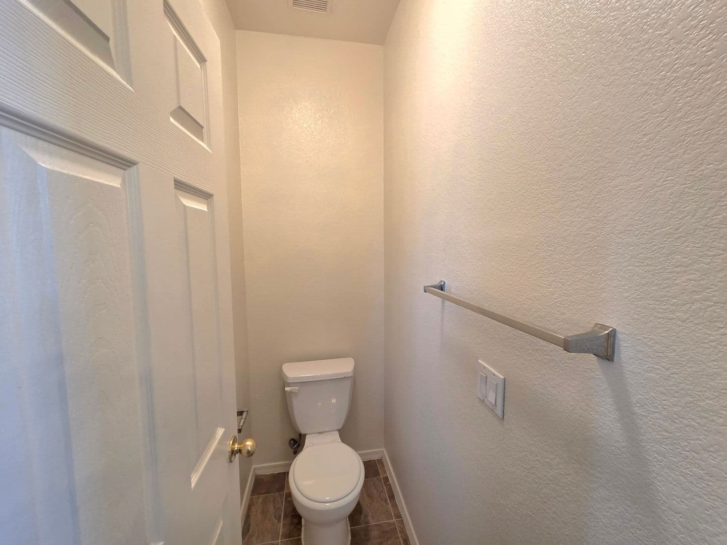 AVONDALE House: 609 W RIO VISTA LN