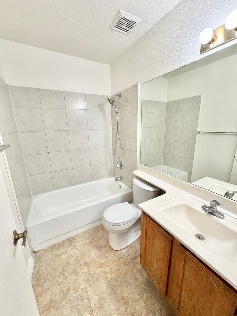 PEORIA House: 6951 W CHERYL DR
