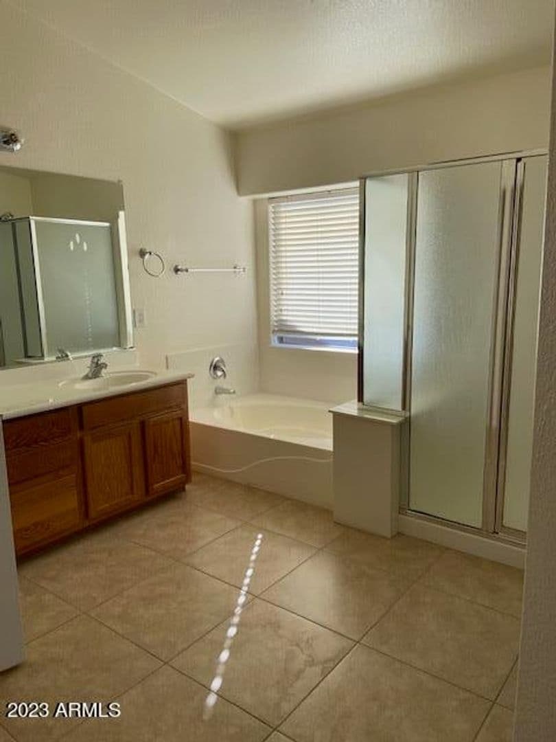 MARICOPA House: 21801 N BACKUS DR