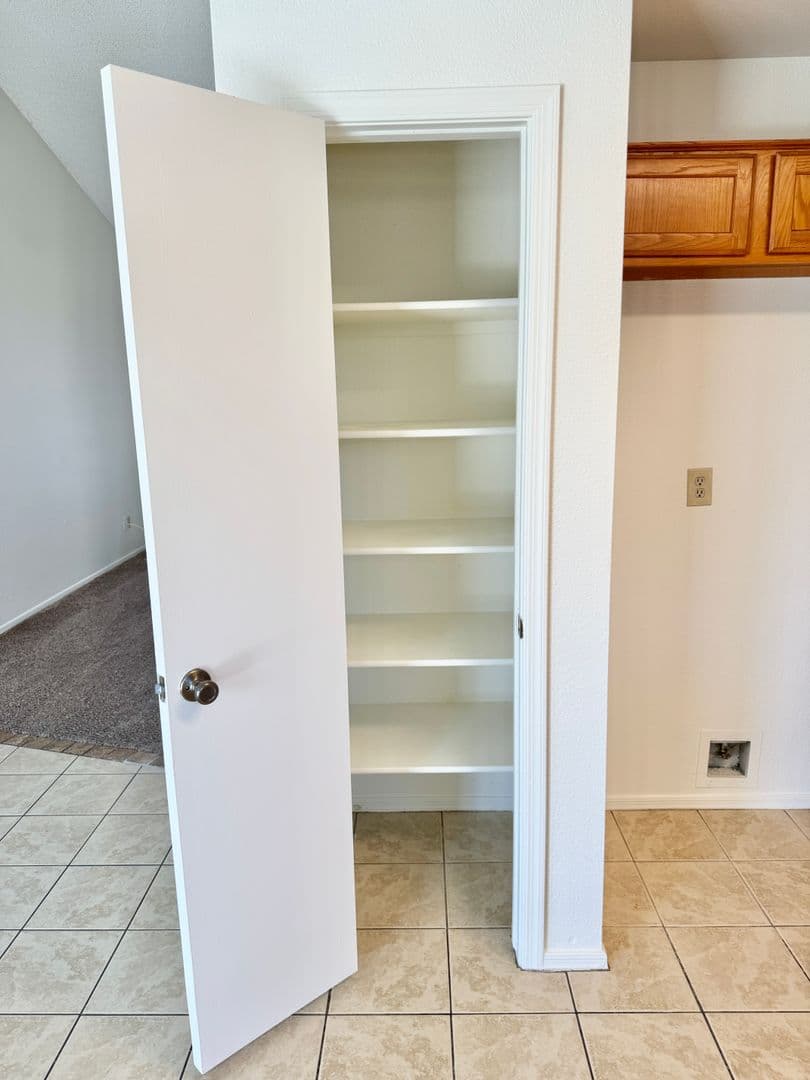 PEORIA House: 6951 W CHERYL DR