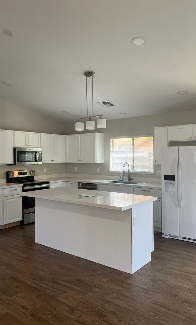 SAN TAN VALLEY House: 1979 W HALF MOON CIRCLE
