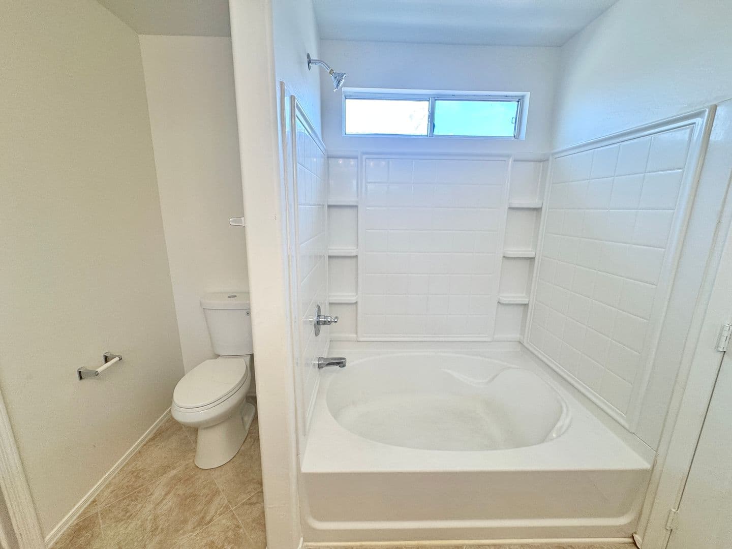 AVONDALE House: 12214 W APACHE ST