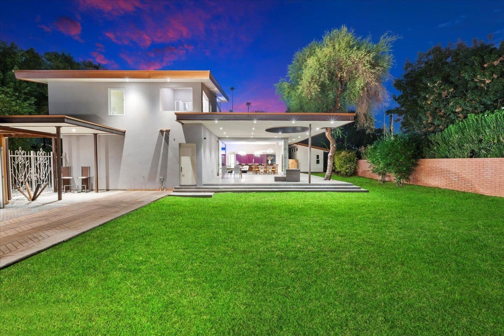 PHOENIX House: 341 E MONTE VISTA RD