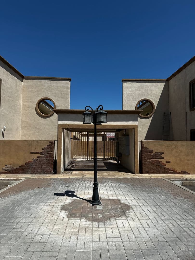 PHOENIX House: 3619 E MONTEROSA ST #209