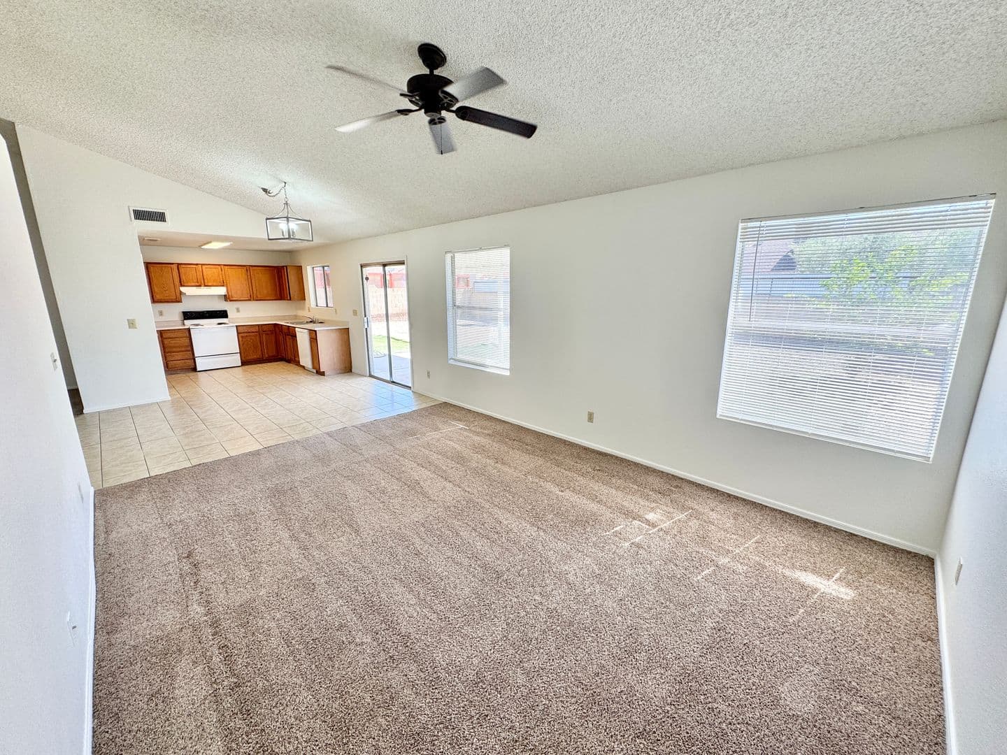 PEORIA House: 6951 W CHERYL DR