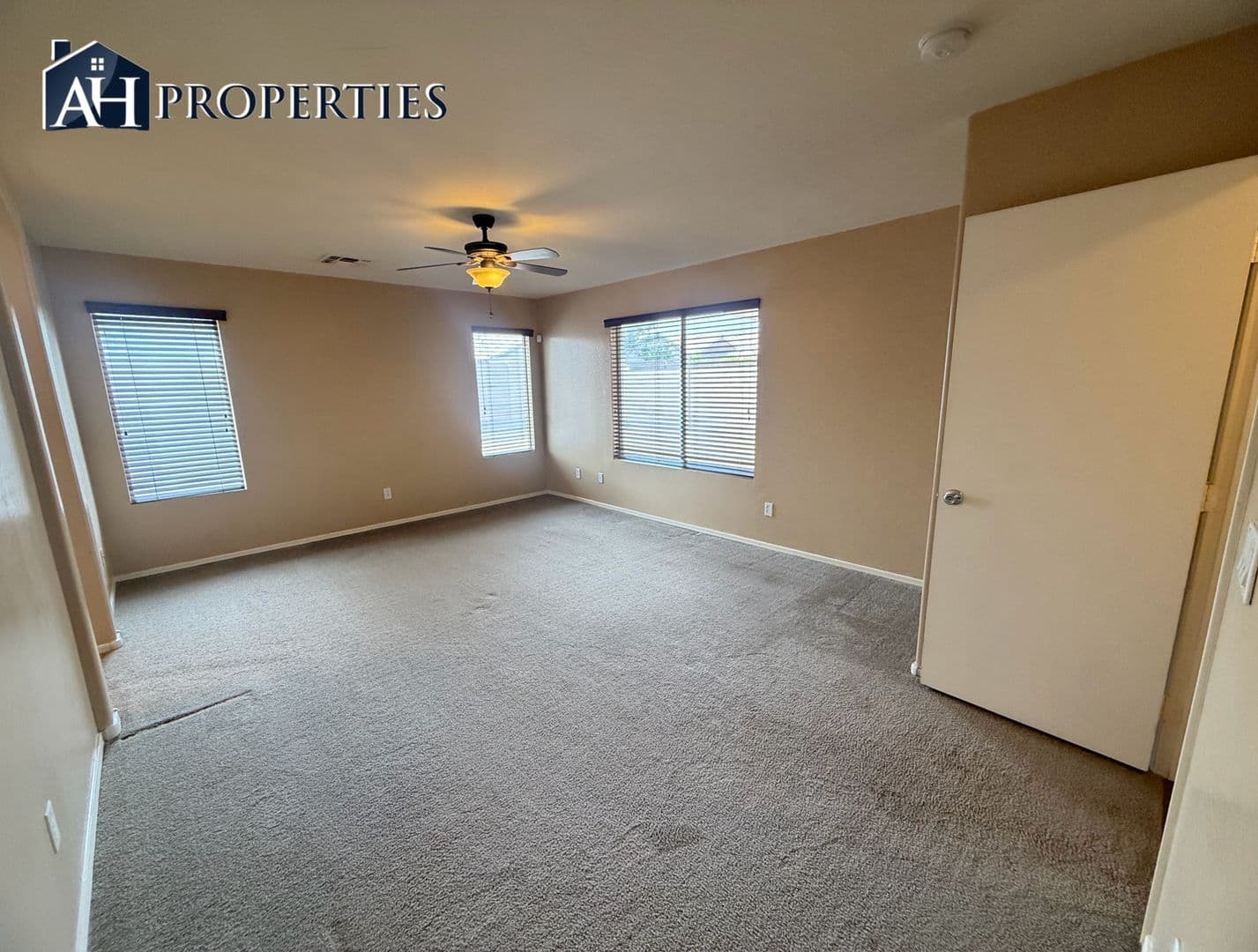 PEORIA House: 9543 W SUNNYSLOPE LN
