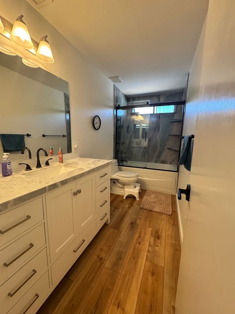 PHOENIX House: 2425 W FLORENTINE RD