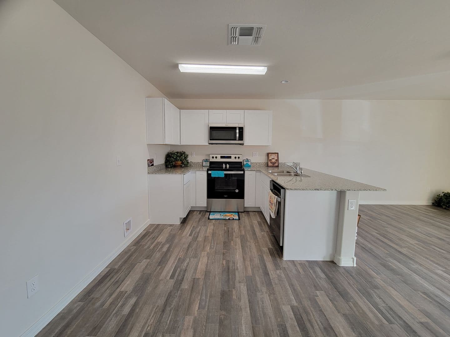 ARIZONA CITY House: 15545 S CHERRY HILLS DR