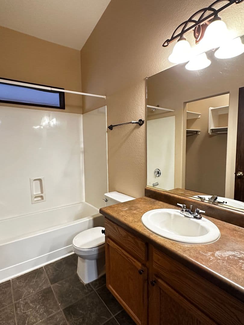 MARICOPA House: 42358 W SUNLAND DR