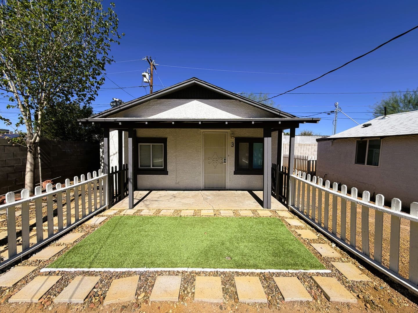 PHOENIX House: 906 E FAIRMOUNT AVE