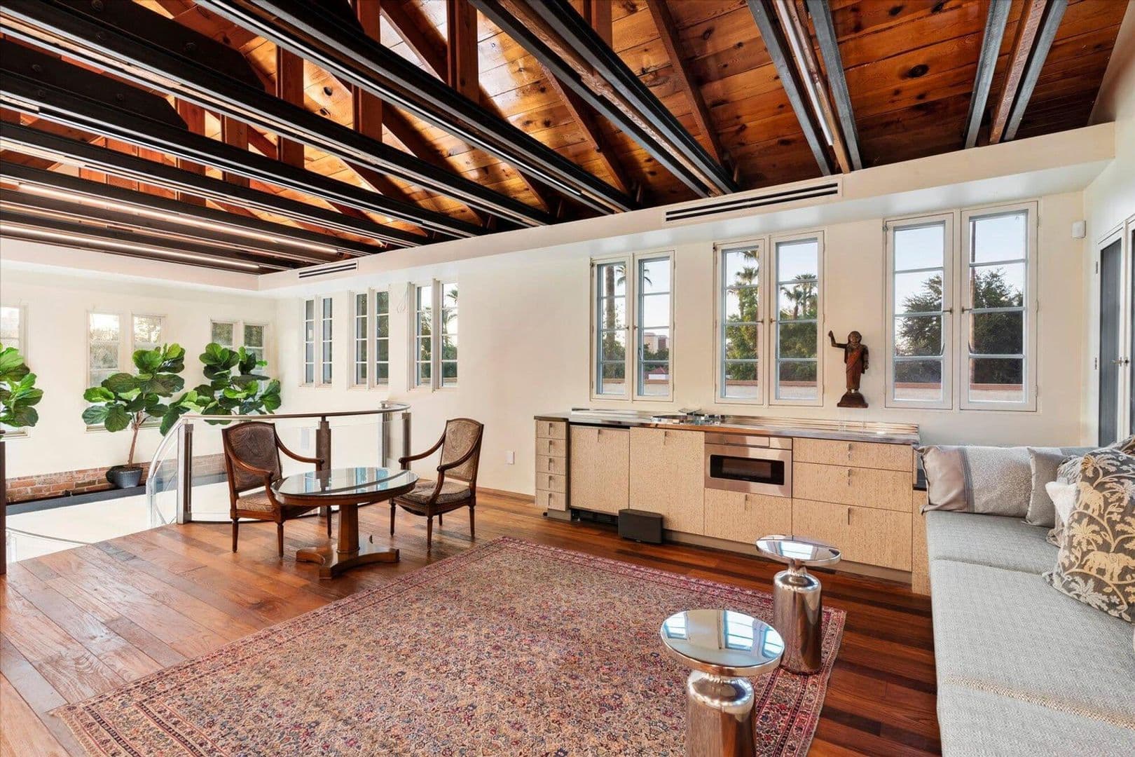 PHOENIX House: 341 E MONTE VISTA RD