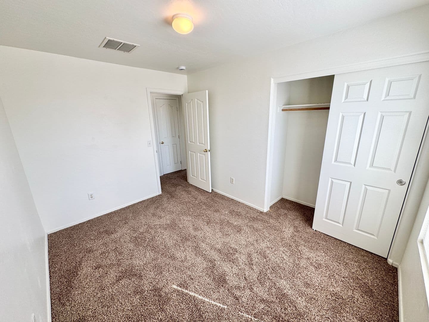AVONDALE House: 12214 W APACHE ST