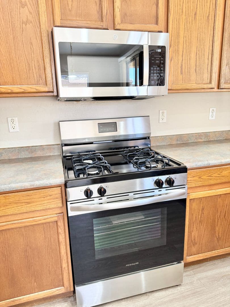 SURPRISE House: 17014 W BRIDLINGTON LN