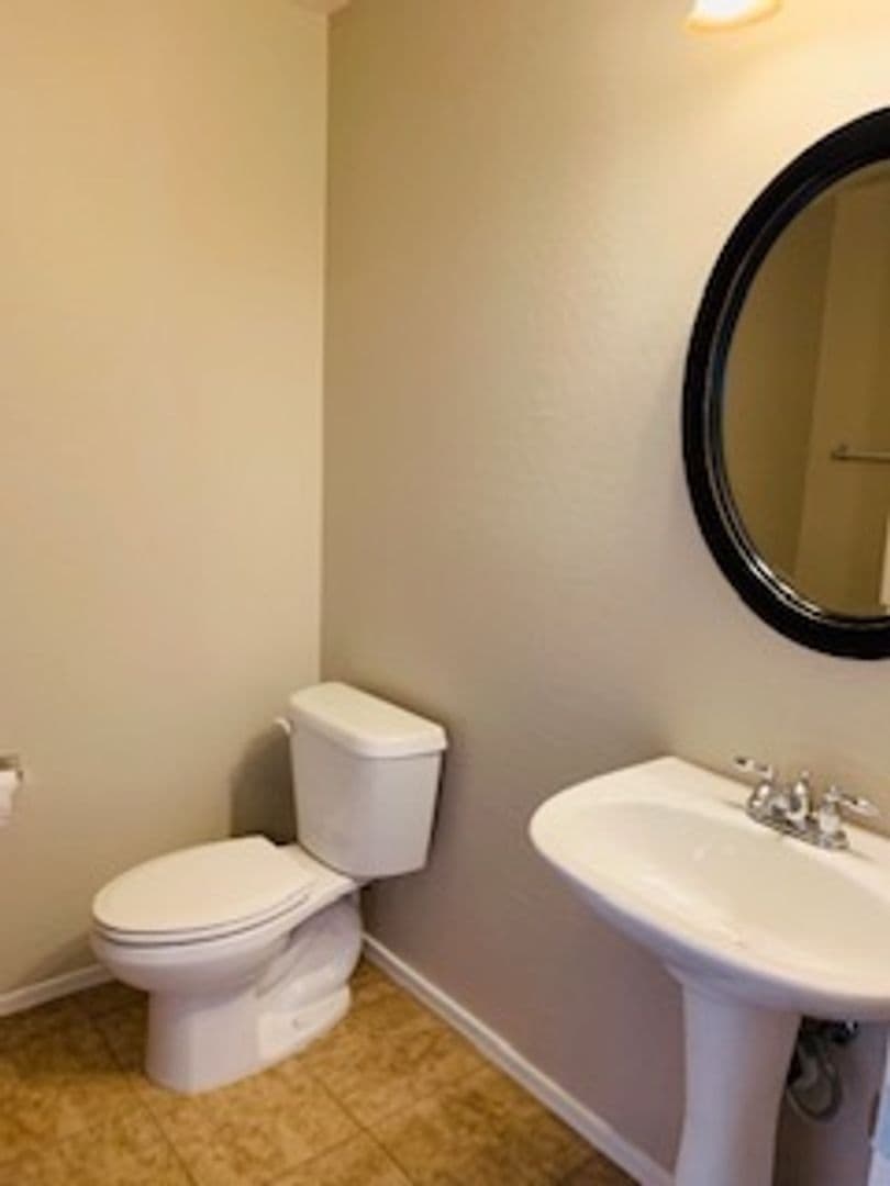 GILBERT House: 3119 E HARRISON ST