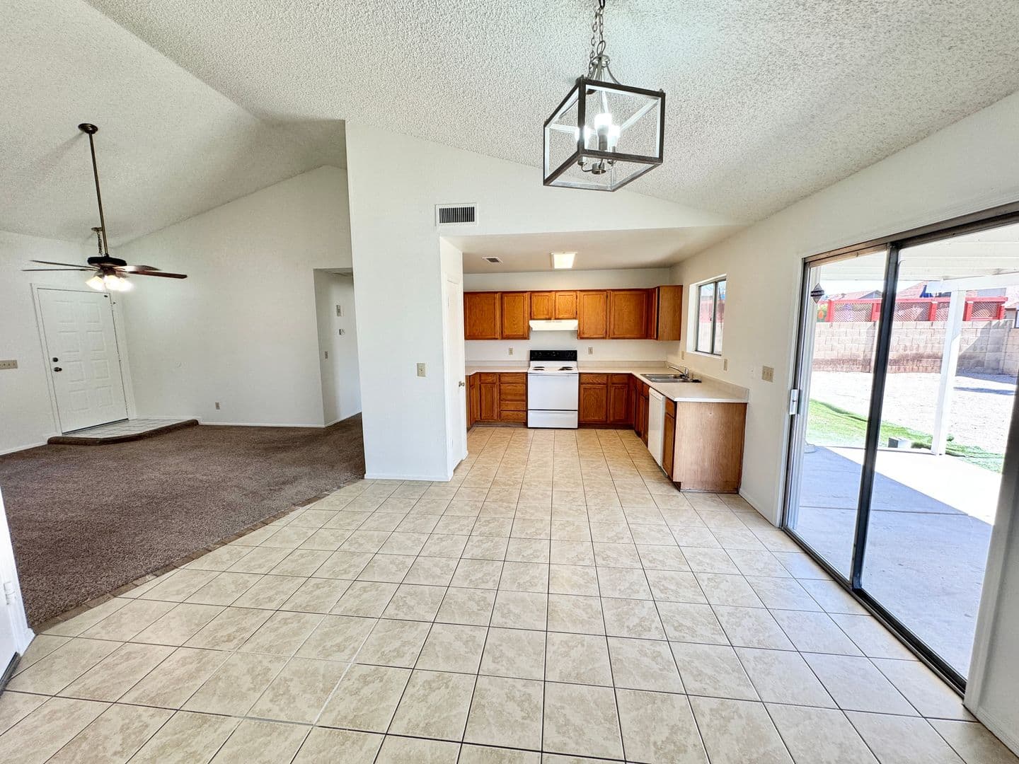 PEORIA House: 6951 W CHERYL DR