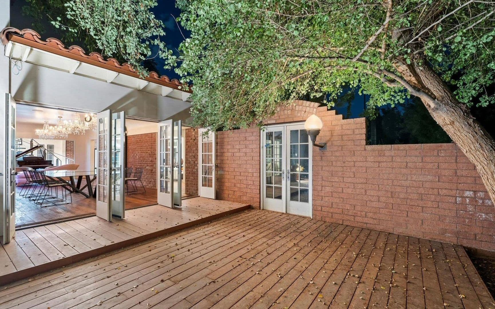 PHOENIX House: 341 E MONTE VISTA RD