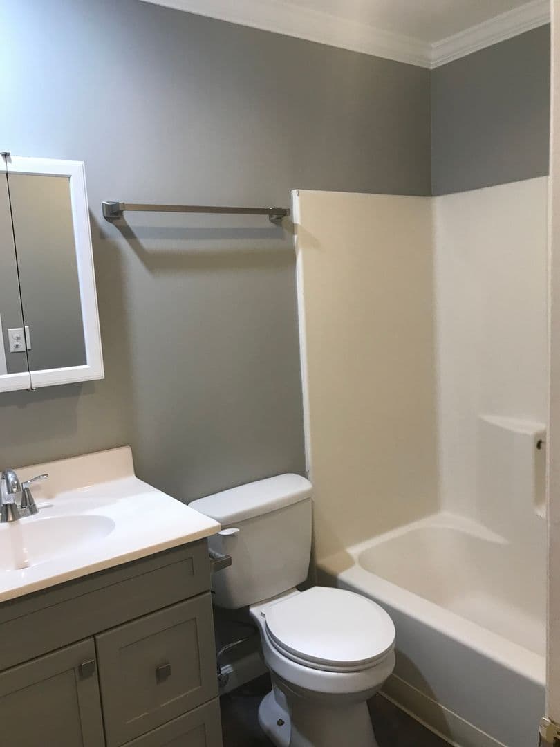 PLATTSBURGH Apartment: 1-22 DELAND WAY
