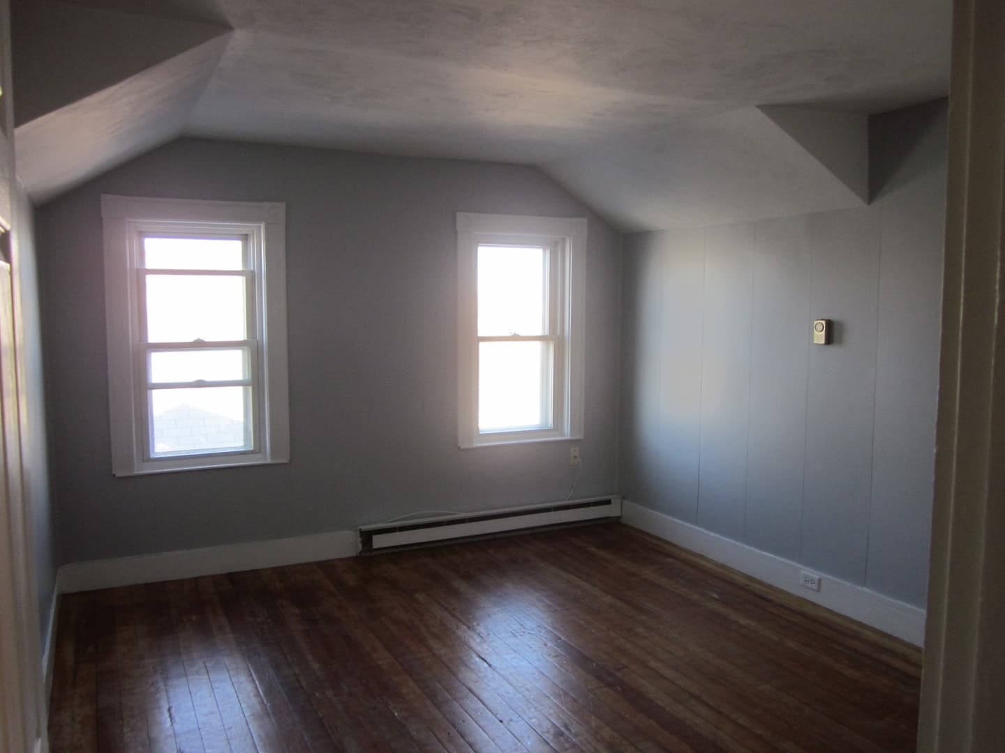 Winthrop Apartment: 31-33 Pleasant Park Road