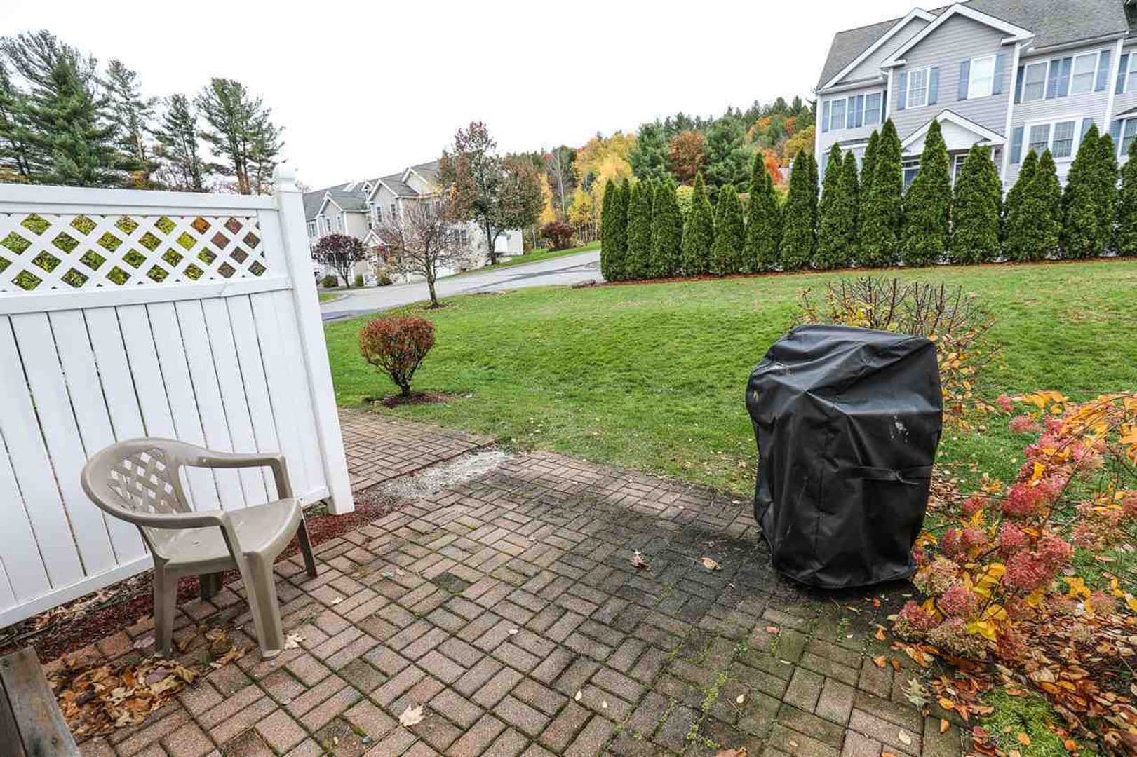 Nashua House: 3 Georgetown Dr