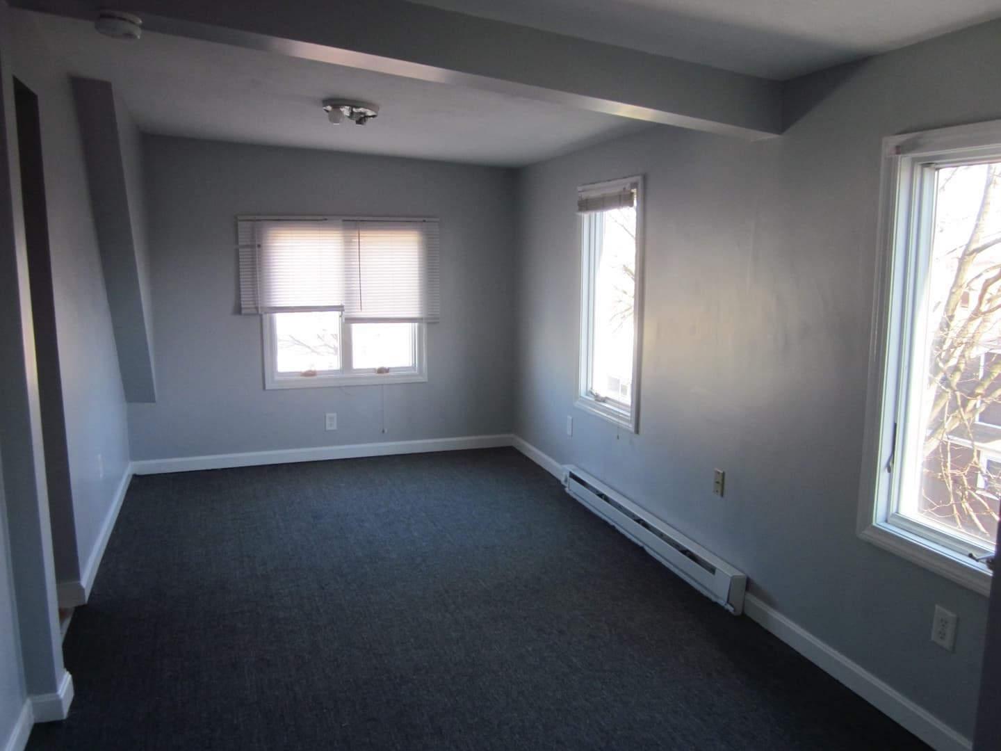 Winthrop Apartment: 31-33 Pleasant Park Road