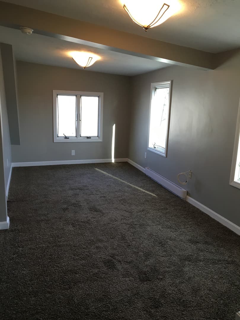 Winthrop Apartment: 31-33 Pleasant Park Road