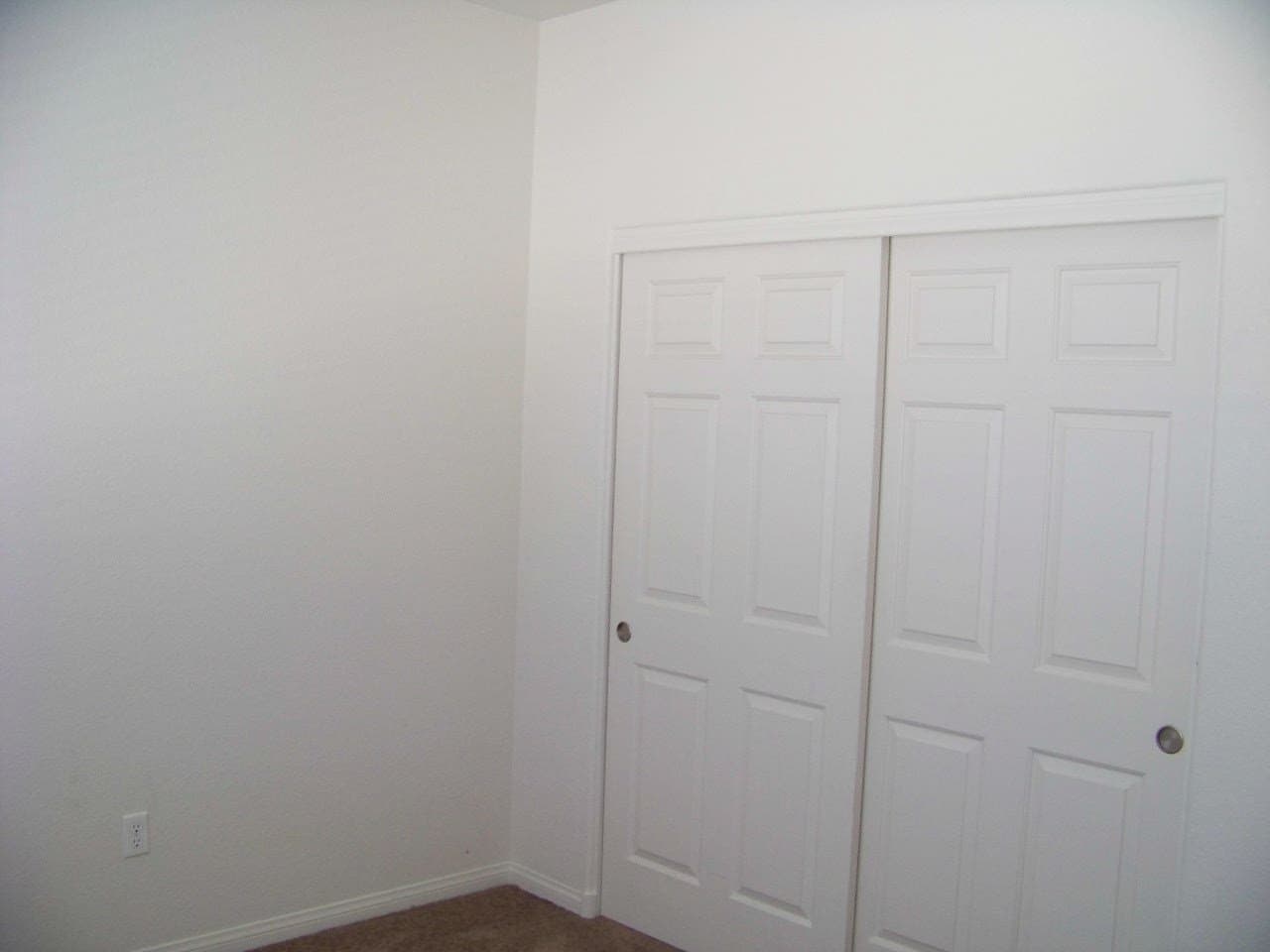 Mesquite Apartment: 400 Hillside Drive.
