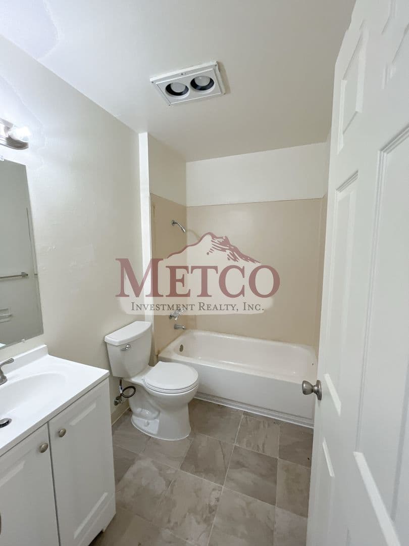 Springfield Apartment: 175 G Street