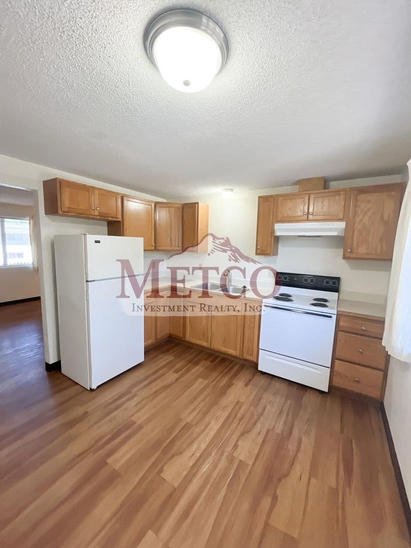 Springfield Apartment: 243 F Street