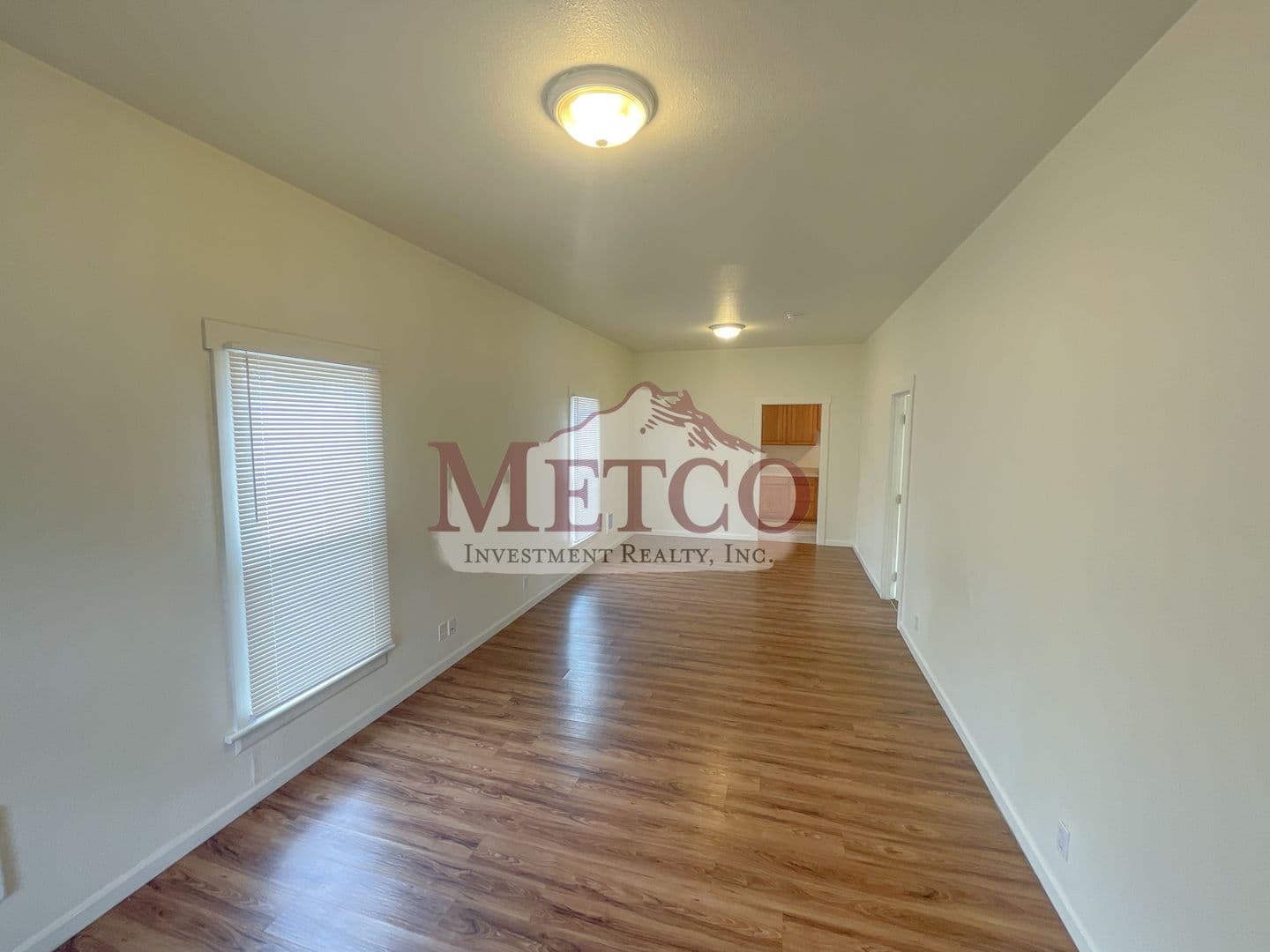 Springfield Apartment: 433 4th St