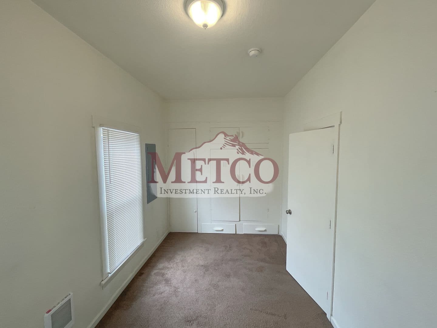 Springfield Apartment: 433 4th St