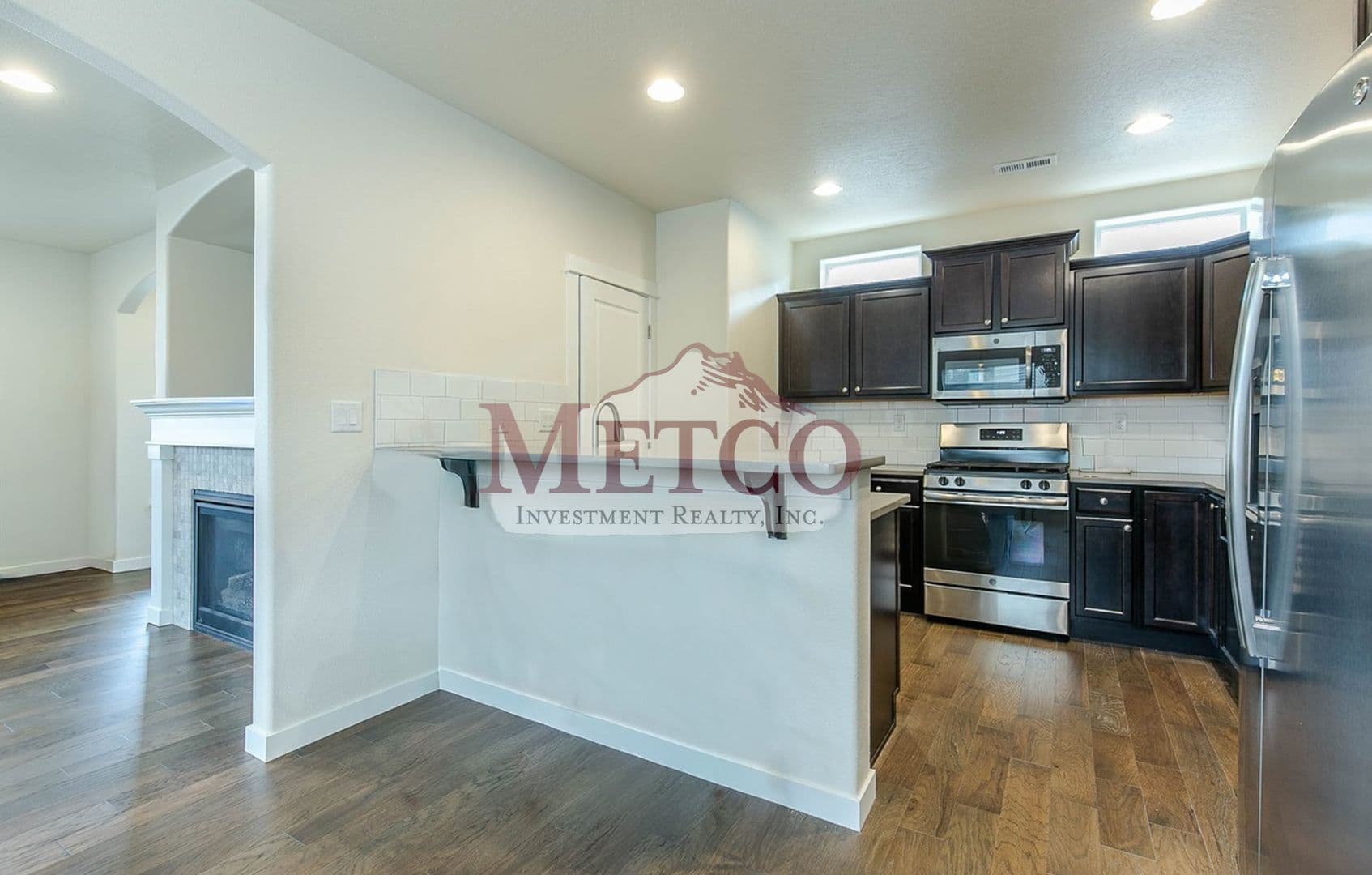 Coburg House: 32902 McKenzie St