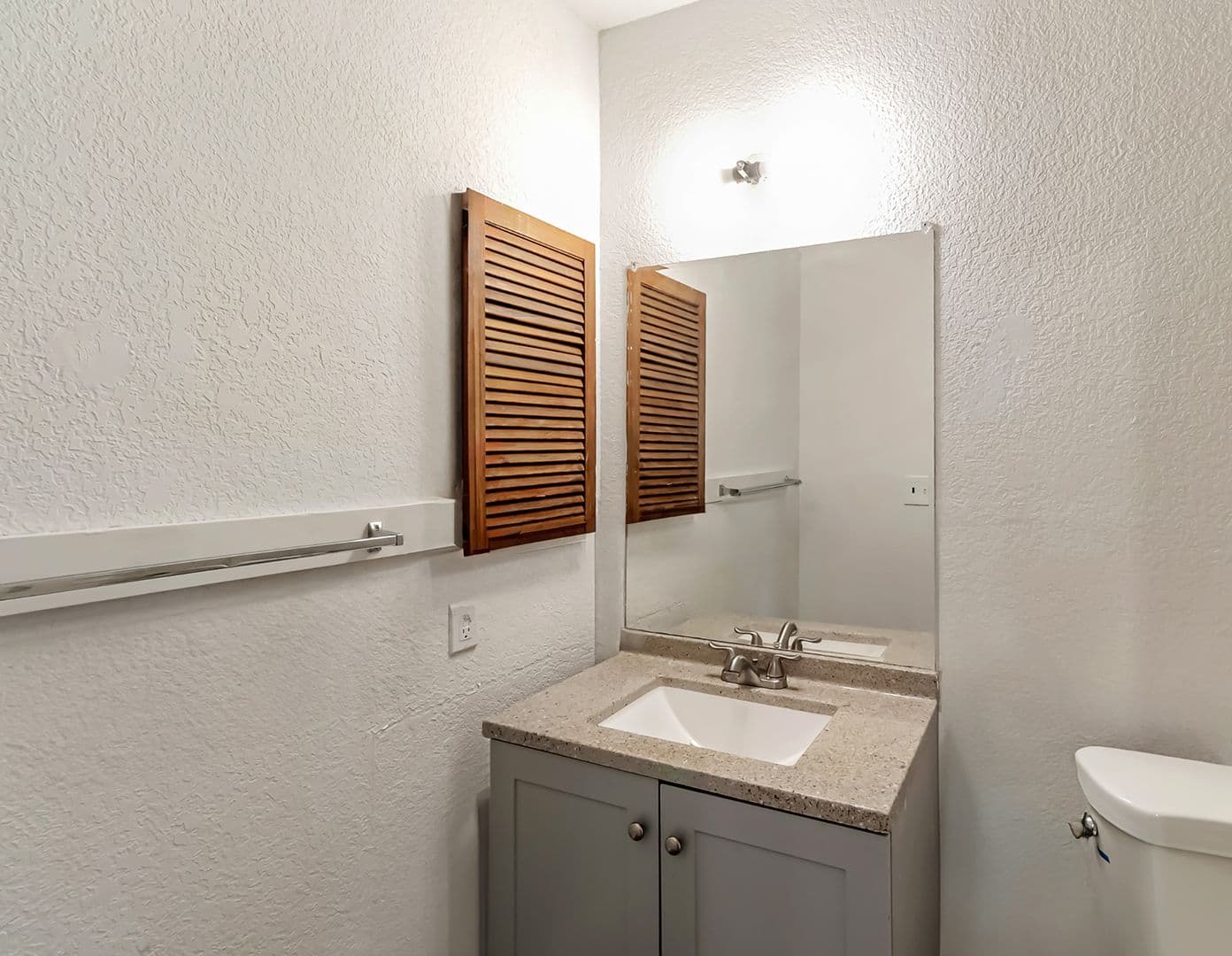 Grand Junction Apartment: 2915 Orchard Ave