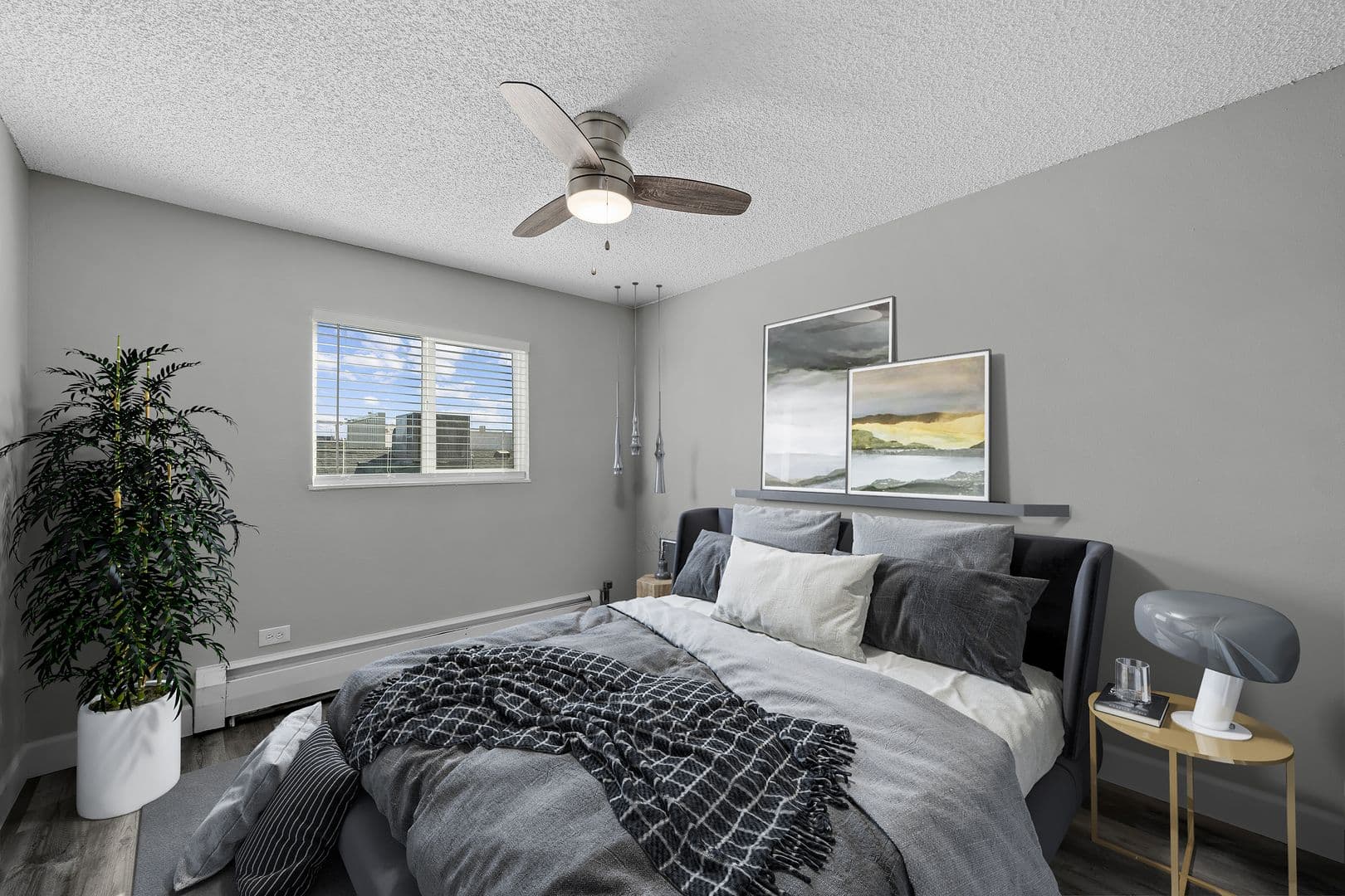 Brighton Apartment: 78 West Walnut St