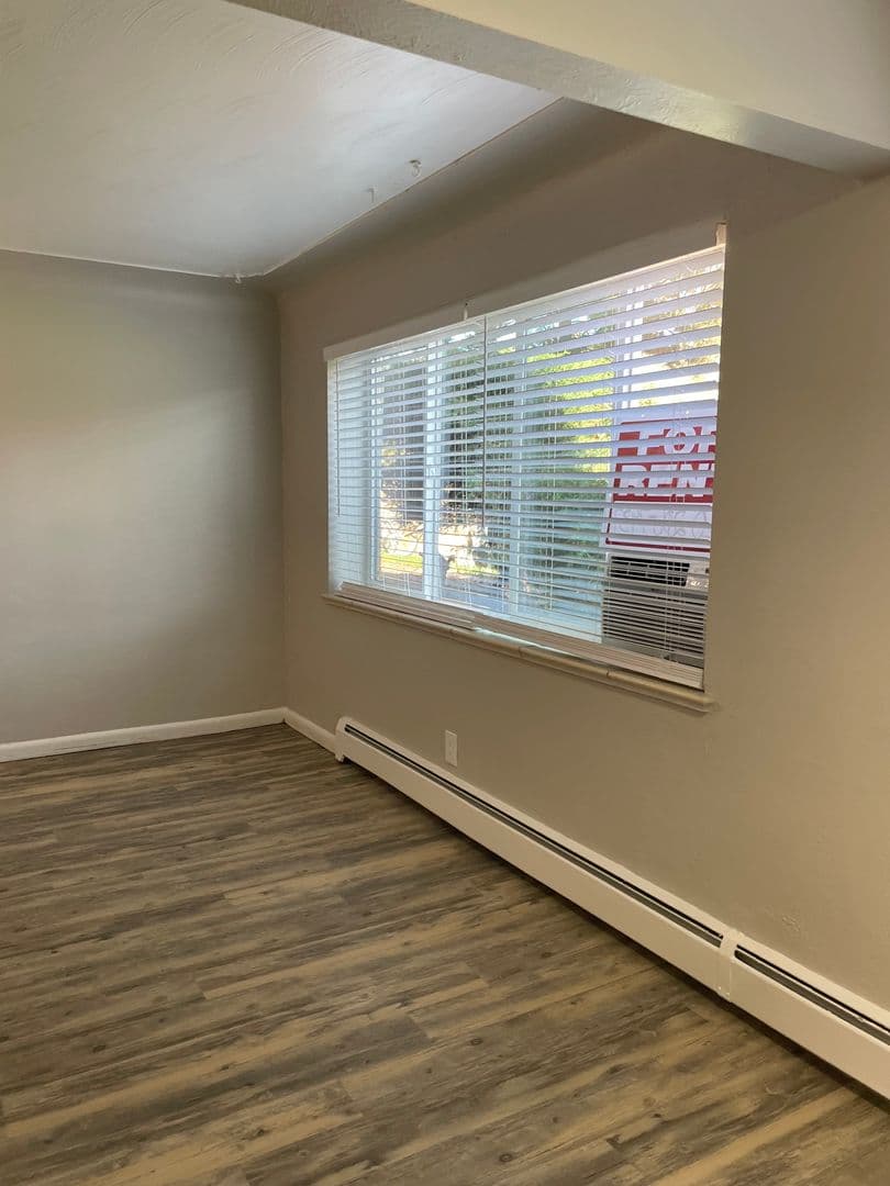 Littleton Apartment: 154 West Powers Circle
