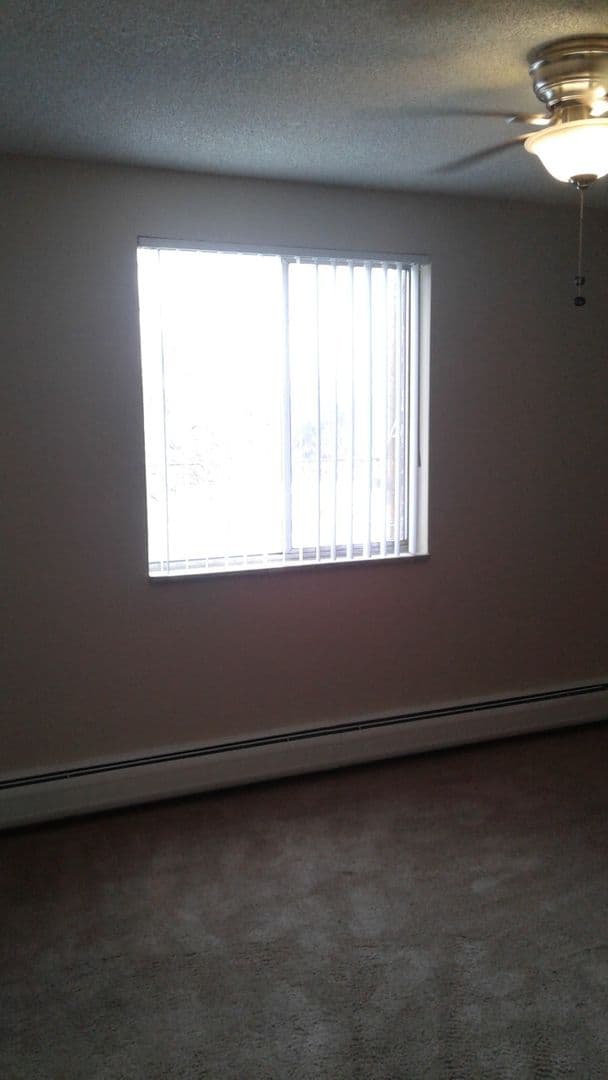 Englewood Apartment: 3425 South Marion St