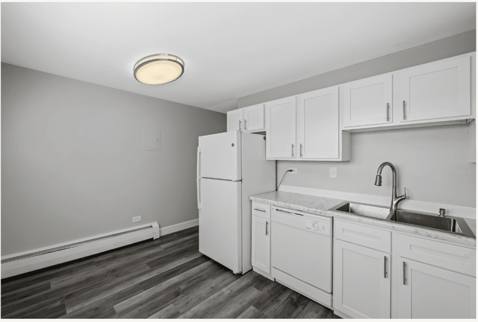 Brighton Apartment: 78 West Walnut St