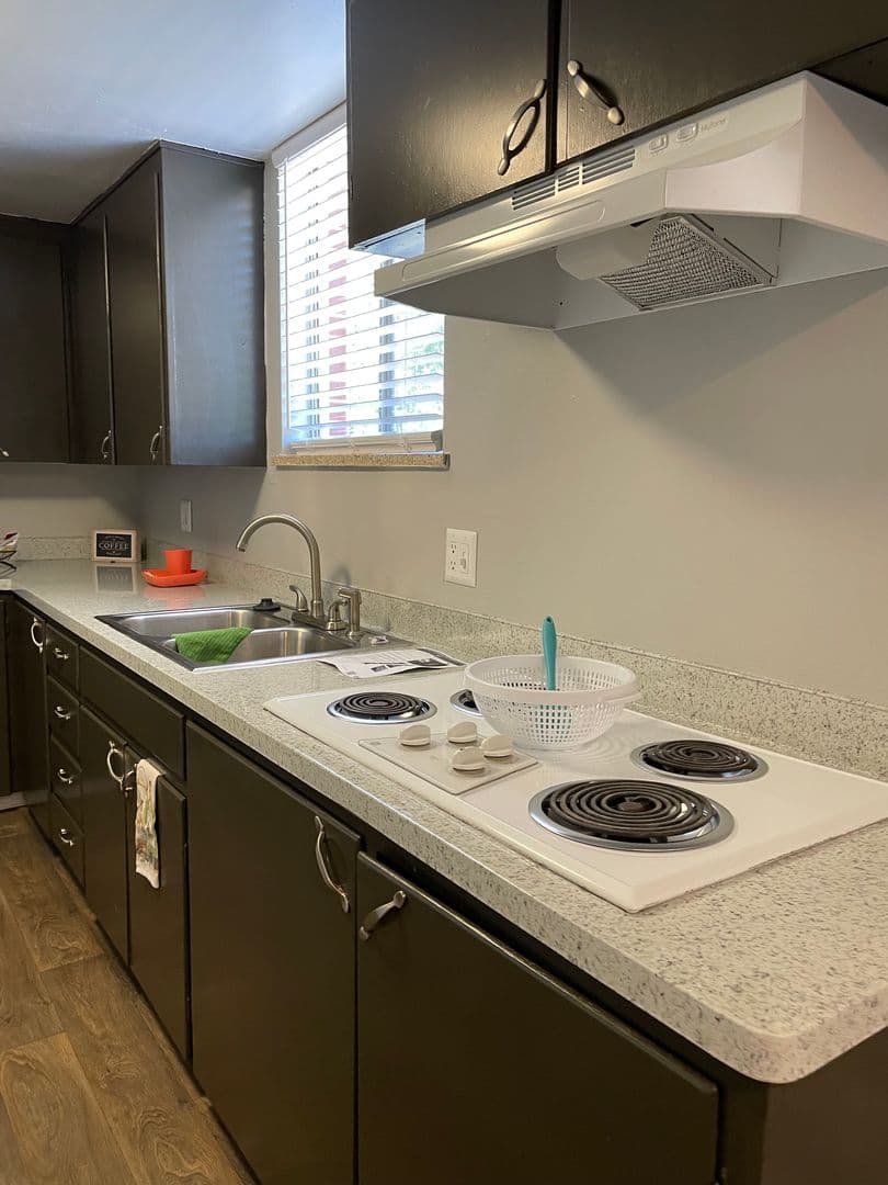Denver Apartment: 2101 E Harvard Ave