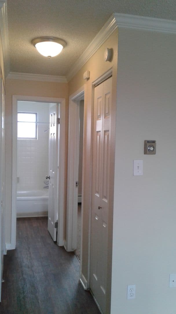 Englewood Apartment: 3401 S Marion St