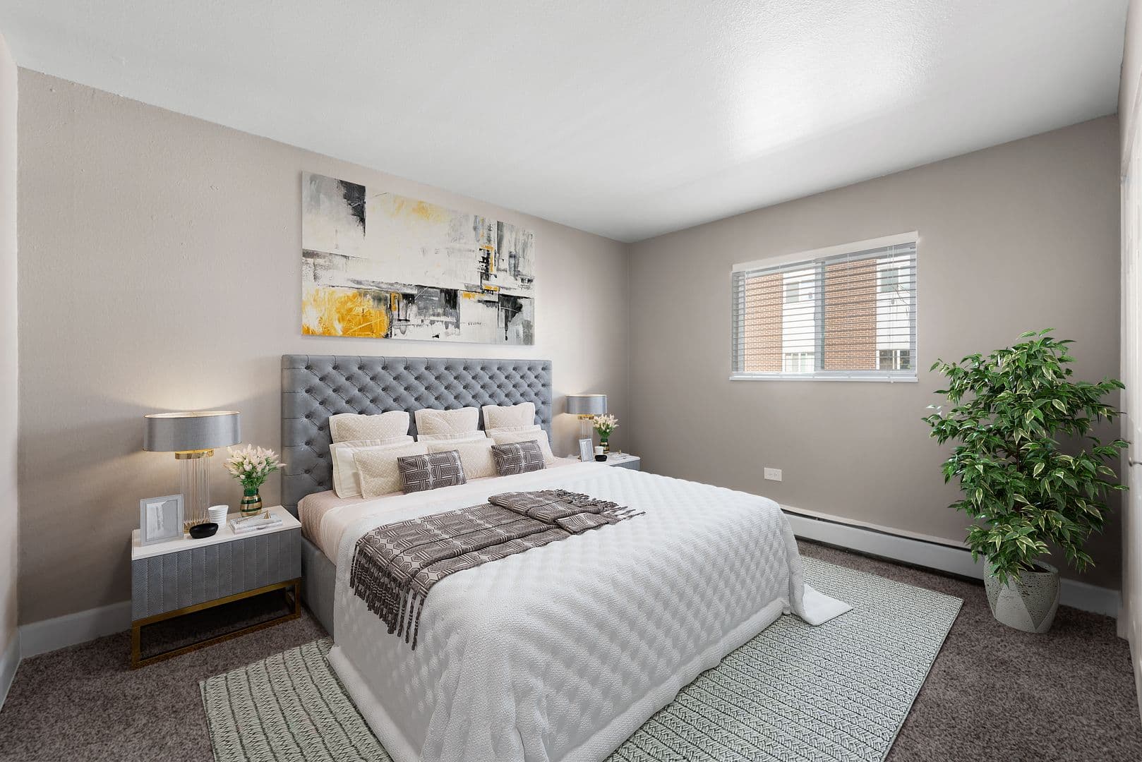 Brighton Apartment: 55 N Kuner Road