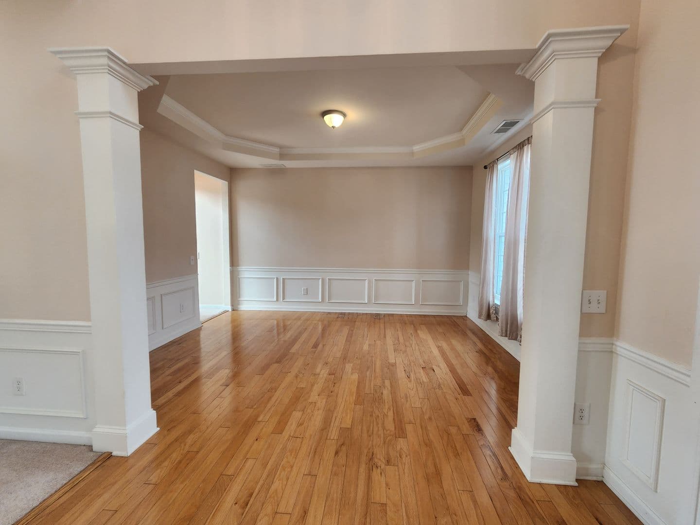 Matthews House: 9618 Chanson Place