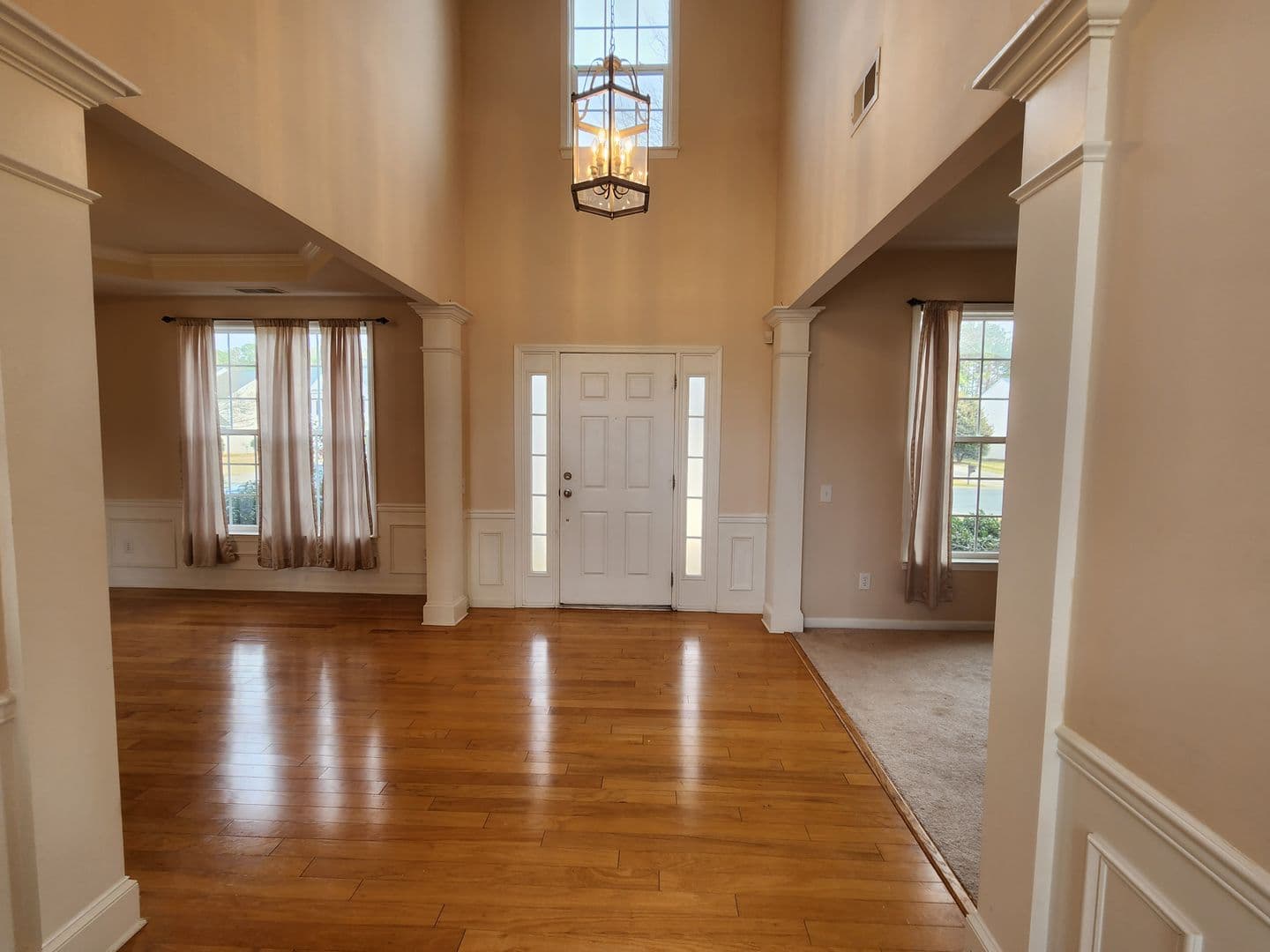 Matthews House: 9618 Chanson Place