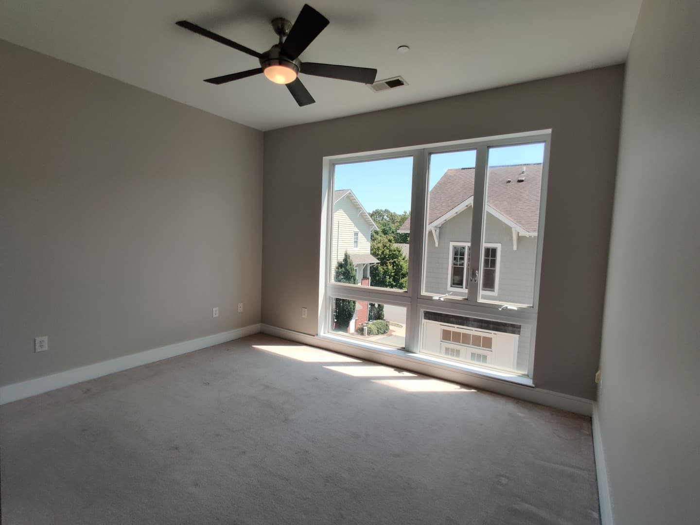 Charlotte House: 2200 Lyndhurst Ave #204 - 2200 Lyndhurst Ave #204